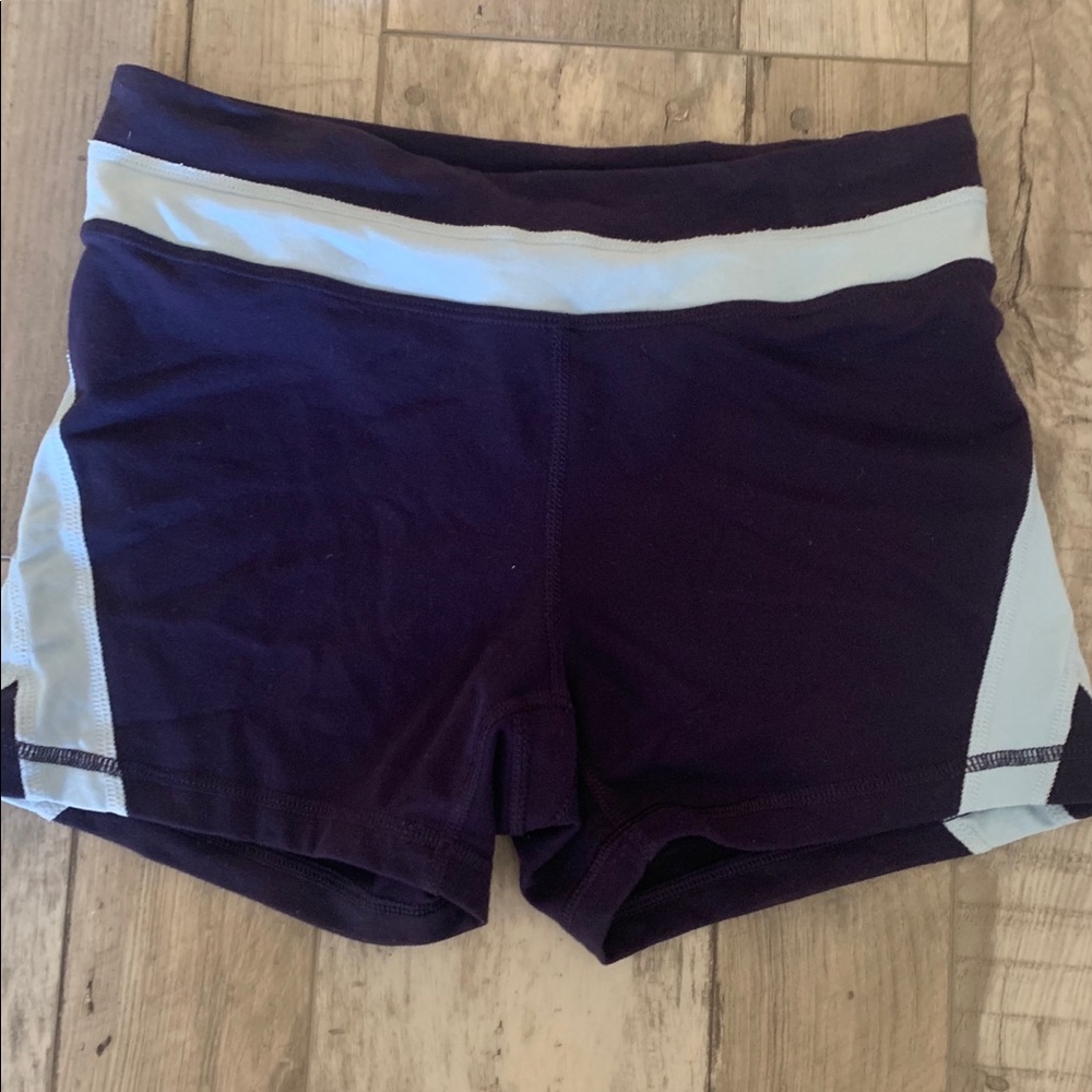 Lucy Booty Shorts size XS